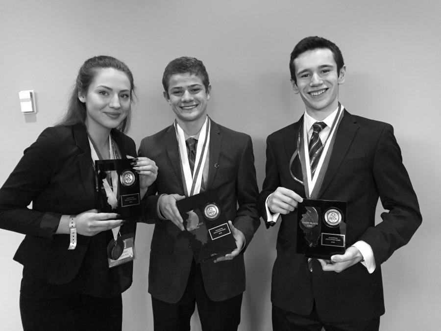 DECA takes top 3 places in accounting at state