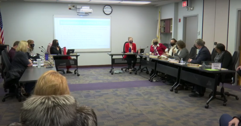 District 99 Board of Education engages in back and fourth discussion regarding mask policies 