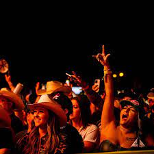 Has Country Thunder fallen off?